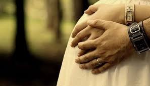 Dimalam pertama bulan keempat hendaknya ia melaksanakan shalat malam, dan memilih nama yang baik sebelum empat bulan sepuluh hari masa kehamilannya. Amalan Ibu Hamil Menurut Islam Islamudina Com