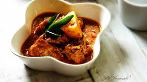 Kacau supaya tepung pekat dan menyaluti ayam. Facebook