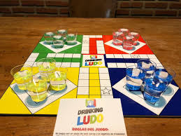 El parchís es un juego de mesa derivado del pachisi y similar al ludo, al parqués y al parcheesi. Regi Auf Twitter Ya Que Todos Quieren Saber Quien Es El Ludo King Les Traigo Un Nuevo Reto Con Drinking Ludo Tenes Una Manera Mas Divertida Y Genial De