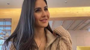 Katrina Kaif pairs her Sabyasachi mangalsutra with sweater and shorts;  gives a sneak peek of her new home