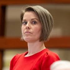 Mary Dillingham's Instagram, Twitter & Facebook