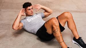 Hacer ejercicio regularmente es la mitad del camino para conseguir tu peso ideal (no hablamos de bajar 10 kilos en un mes, sino de hacerlo bien). Ejercicios En Casa El Entrenamiento De Fuerza Para Quemar Grasa Y Conseguir Unos Musculos Bonitos Gq Espana