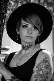 Midnight thoughts and butterfly dreams.. 🍀🦋🍃