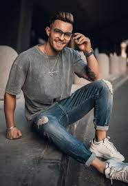 How To Dress Like A Nerd In 2020? 22 Cool Nerd Outfit Ideas | Nerd Outfits,  Geeky Fashion, Nerdy Outfits