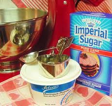 Mar 07, 2016 · you can find meringue powder in some baking aisles, most craft stores with a baking section, and online. Royal Icing 1 0 1 Works For Me Wednesday Bake At 350