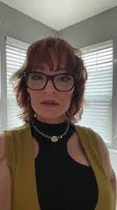 Lorrie Hood's Instagram, Twitter & Facebook