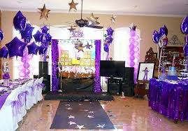 Birthday Party Theme Ideas For 6 Year Old This 6 Year Old S Selena Themed Birthday Party Is Giving Us Major Goal Selena Quintanilla Birthday Birthday Party Theme Decorations Girls Birthday Party Themes