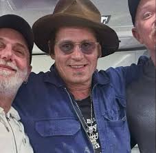 Johnny Depp fan expressions and admiration