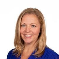 Kimberly Henshaw's Instagram, Twitter & Facebook