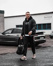 The german cruiserweight champion roman fress had his last fight in december 2020 and was. Kerim Engizek Home Facebook