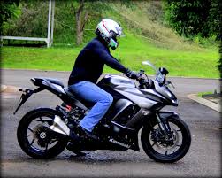 Reiner sitorus (gm promotion kmi) seperti dilansir dapurpacu mengungkapkan bahwa. Kawasaki Ninja 1000 Satu Motor Dua Jiwa 7leopoldregis7