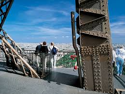 تذاكر برج ايفل باريس باسعار مخفضة Haqqi Tours