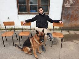 Comment restaurer une chaise en bois. Comment Renover Une Chaise Ecolier Vintage Tendance Indus