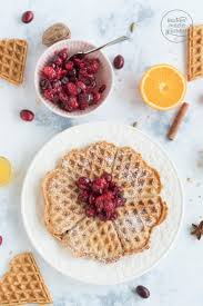 Winterliche Waffeln Mit Nussen Zimt Backen Macht Glucklich Rezept In 2020 Lebensmittel Essen Waffeln Backen Macht Glucklich