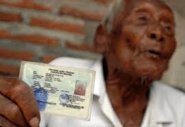 Le limca book of records l'avait sacré homme le plus vieux du monde dans son édition 2005. L Homme Le Plus Vieux Du Monde Est Mort