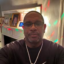 Only the New England Patriots have more playoff wins (30) than the  Philadelphia Eagles since 2000 ... 💪🏿🦅