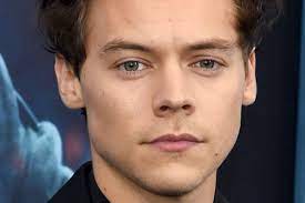 Warna mata manusia ditentukan oleh dua faktor, pigmentasi iris dan cara iris menyebarkan cahaya yang melewatinya. Unik Banget Ketahui 9 Jenis Warna Bola Mata Di Dunia Ini