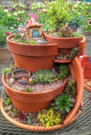 Amazing Diy Mini Fairy Garden Ideas For Miniature Landscaping Idees Jardin Jardin De Fees Jardinage En Pots