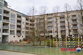 Die wohnung liegt am rande der innenstadt direkt bei man und upm. Augsburg Gelegenheit Fur Kapitalanleger Schone 3 Zkb Erdgeschosswohnung In Augsburg S Klein Venedig Immobilienmakler Augsburg Remax Immobilien