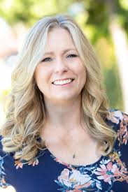 Stacy Seymour's Instagram, Twitter & Facebook