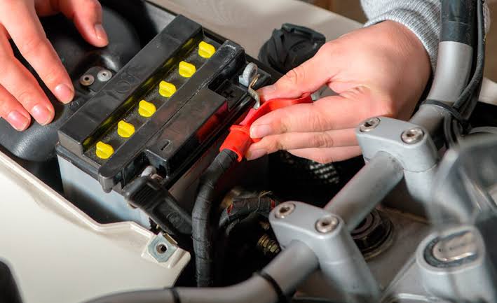 Signs Your Motorcycle Battery Is About to Die