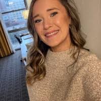 Amber Barnwell's Instagram, Twitter & Facebook