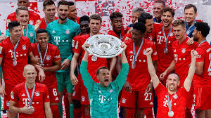 Tout l'effectif du bayern munich de la saison 2020/2021 et la composition type du bayern par compétition et par système tactique. Manuel Neuer Extends His Contract With Bayern Munich To 2023 Cgtn