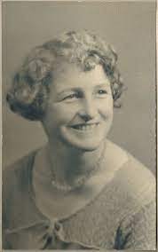 Woman In 1934 Hair And Makeup Artist Older Women Hairstyles Womens Hairstyles