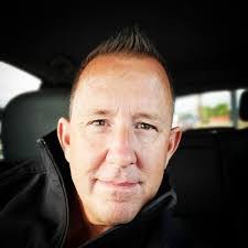 Kelly Lowery's Instagram, Twitter & Facebook