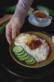 Rasa dan adjust rasa manis garam mengikut citarasa. Nasi Lemak Sambal Ikan Bilis Masam Manis