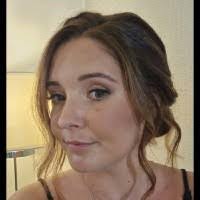 Rebecca Meek's Instagram, Twitter & Facebook