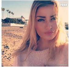 The events of a dating series plays out through the use of modern technology to help people find love. Iris 10 Couples Parfaits En Couple Elle Prend Une Grande Decision Purebreak