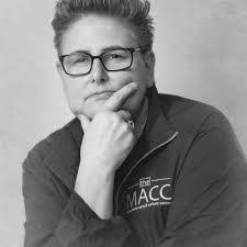 Cheryl Gleason's Instagram, Twitter & Facebook