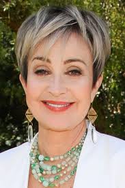 Annie Potts — The Movie Database (TMDB)