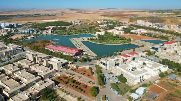 Harran - Harran Üniversitesi, Times Higher Education 2026 Dünya Üniversite  Sıralaması'nda İlk Kez Yerini Aldı Dünyanın en saygın yükseköğretim  derecelendirme kuruluşlarından biri olan Times Higher Education (THE), 2026  yılına ait Dünya Üniversiteleri