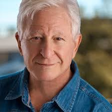 Carolyn Vinovich's Instagram, Twitter & Facebook