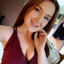 Amanda Nester's Instagram, Twitter & Facebook