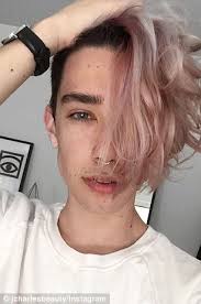 James charles and sisters запись закреплена. Teen Make Up Artist Turned Instagram Star Is Named By Katy Perry As The First Ever Male Spokesmodel For Covergirl Daily Mail Online