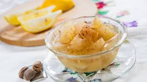 Se l'obiettivo è quello di dimagrire, per sfruttarne a pieno l'azione saziante, le mele andrebbero consumate preferibilmente intere, con buccia e prima dei pasti principali. Mele Cotte Al Microonde Con Carta Forno Caldo E Soffice Dessert