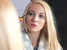 A better question would be: Castor Oil For Eyelash Growth Does It Work