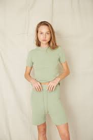 The two pictured designs have a few more intricate patterns, but the range of free patterns is extensive so you can choose from plenty of options! Cast Away Knit Relaxed Short Pistachio