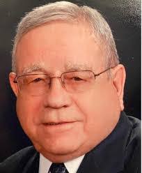 Arielle Barr's Instagram, Twitter & Facebook