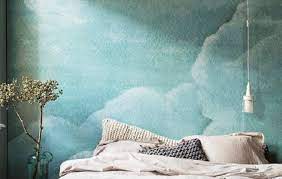 wolken behang met dit prachtige behang van vt wonen kun je niet anders dan in de behang slaapkamer kleur slaapkamer