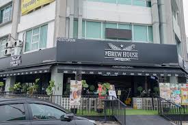 Bukit tinggi is a military base in just cause 2. The Brew Houseæ¥åˆ°bukit Rajaå•¦ è¿·ä½ å°è‰å›­ è®©æ‚¨å'Œå®¶åº­èšé¤æ–°åŽ»å¤„ çŒªè‚‰æ–™ç† æœ¬åœ°é£Žå'³ è¯„è¯­ä½³ è¿˜æœ‰10æ¯å•¤é…'åªéœ€rm99 è€å©†å'Œå­© è¶…å—¨çŽ©å'–