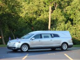 New Hearse Designs My Jury Is Still Out Flower Car Lincoln Town Car Lincoln Mkz