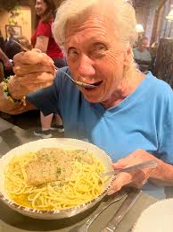 On the Quest to have a nice relaxing dinner …😃