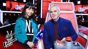 Певец валерий меладзе рассказал в инстаграме о том, что его супруга альбина джанабаева родила третьего ребёнка. Intervyu S Nastavnikom Valerij Meladze Golos Deti Sezon 5 Youtube