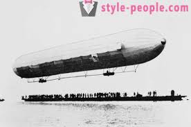 Ludwig dürr (vlevo) počasí letu nepřeje l.z.1, tedy luftschiff zeppelin 1. Historie Vzducholodi