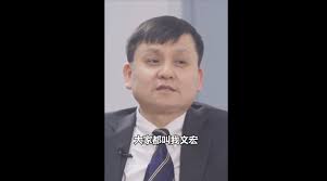 这几天，张文宏医生正经历着一场风急雨骤的大批判，力度之烈规格之高，为去年年初疫情爆发以来之最。 01 靶子是张文宏医生于7月29日凌晨发布的一条微博。 他在微博上说， 世界上大多数病毒学家都认可这是一个常驻病毒. å¾®åšæœç´¢