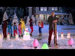 Old Navy Presents Plug In The Pop It S Not Christmas Without The Griswolds Funny Christmas Movies Tv Show Music National Lampoons Christmas Vacation